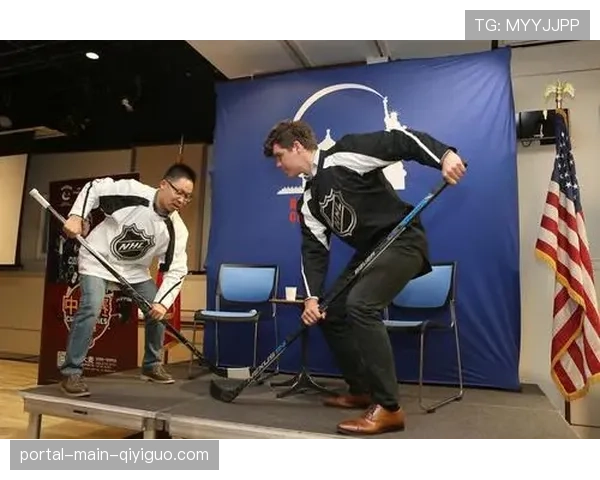 北美青少年冰球锦标赛(NAPHL)春季总决赛在芝加哥开幕 北美青少年冰球锦标赛(NAPHL)春季总决赛在芝加哥开幕